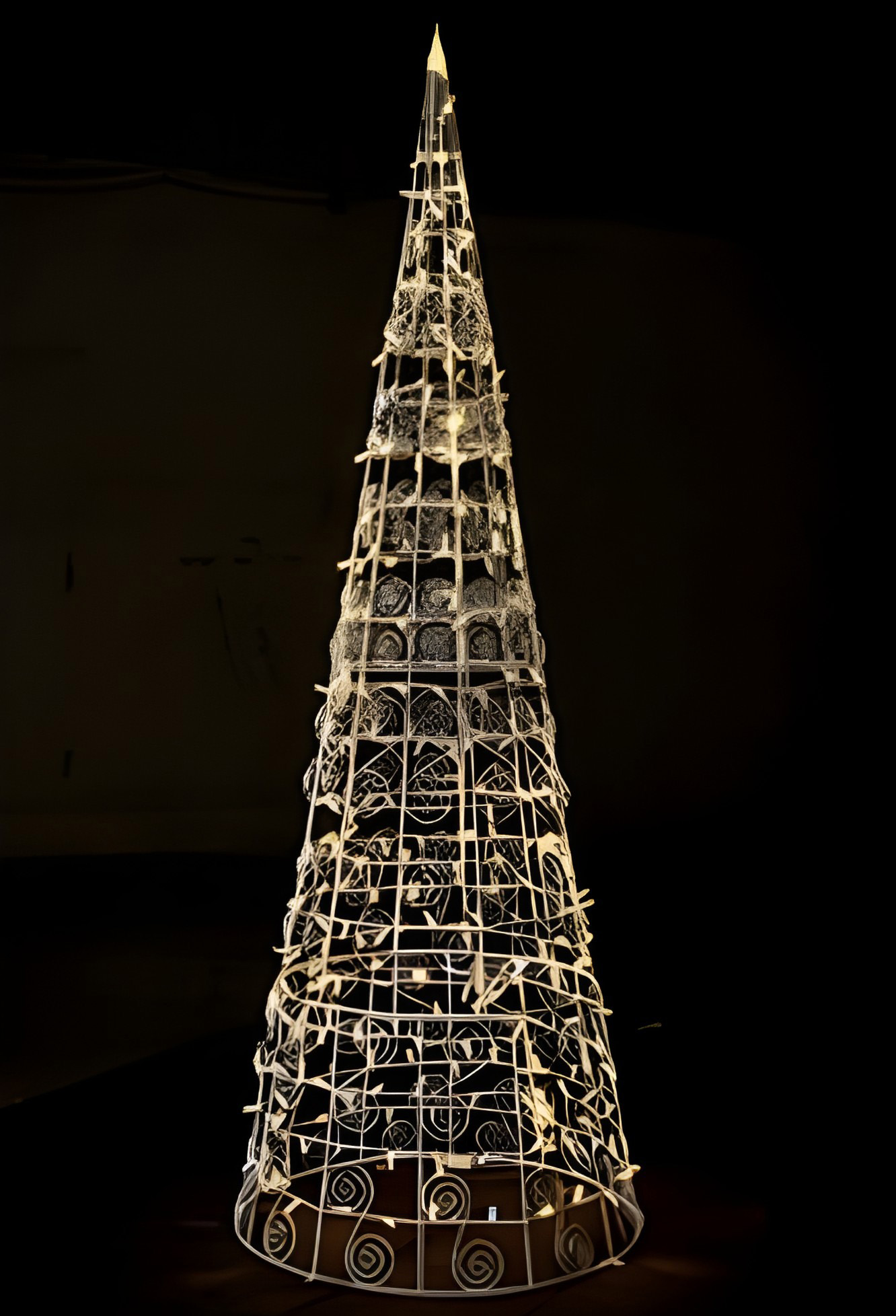 Ель новогодняя объемная